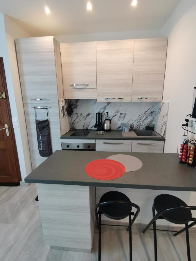 شقة Coquet 2 Pieces Entierement Renove Et Climatise كان المظهر الخارجي الصورة