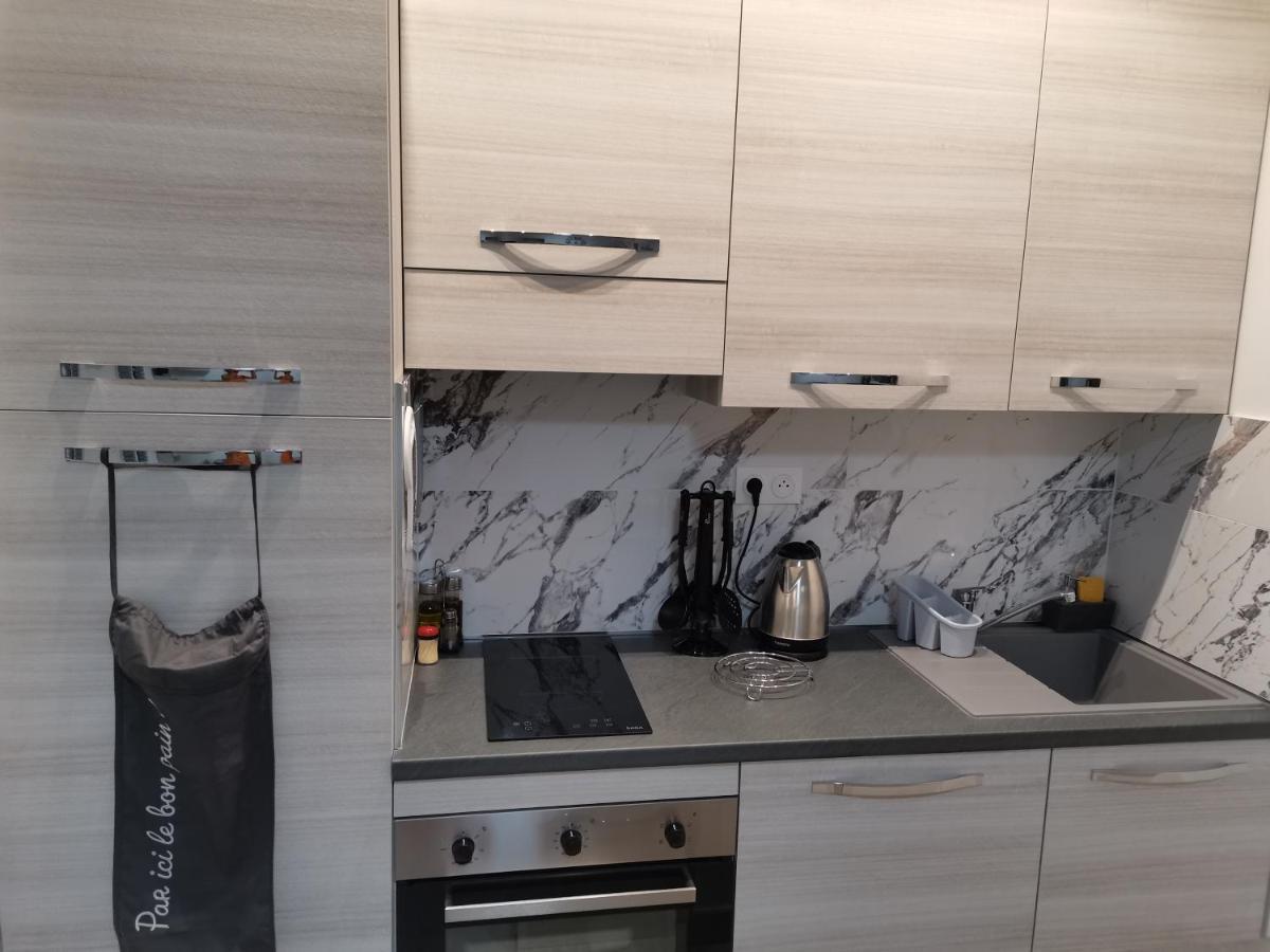 شقة Coquet 2 Pieces Entierement Renove Et Climatise كان المظهر الخارجي الصورة